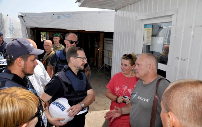 Пункти пропуску на Донбасі за добу перетнули понад 45 тис. осіб