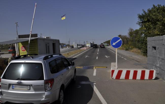 Пункты пропуска на Донбассе за сутки пересекли почти 39 тыс. человек