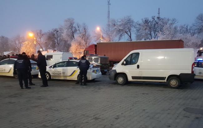 Владельцы "евроблях" до сих пор блокируют два пункта на границе со Словакией