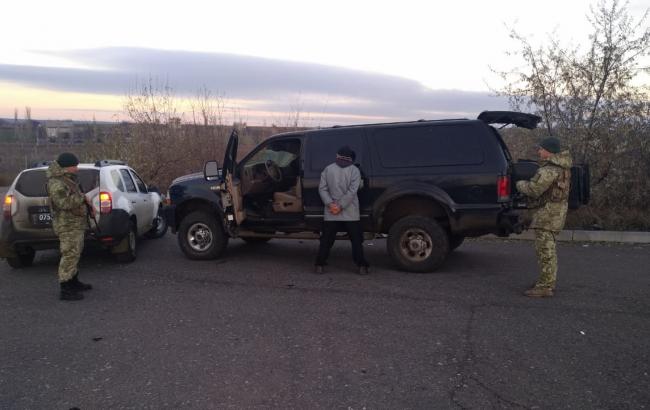 В Одесской области задержали партию контрабандных сигарет на 2,5 млн гривен