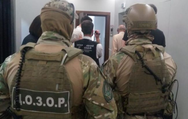 В Киевской обл. провели массовые обыски по делу фальсификации лекарств для онкобольных