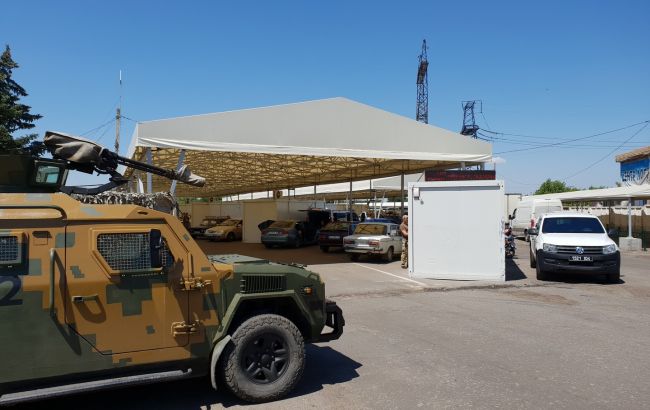 На Донбасі тимчасово закрили один з КПВВ