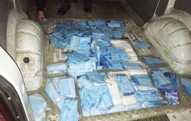 Украинец пытался вывезти в Польшу более 10 тыс. респираторных масок