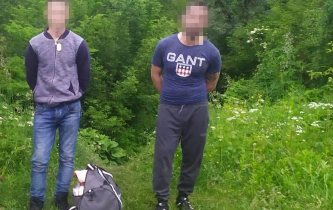 Прикордонники затримали іноземця, якого шукав Інтерпол за переправлення "нелегалів"