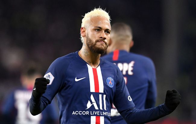 Самого дорогого футболиста мира лишат половины зарплаты из-за пандемии