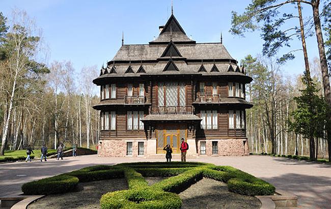 Нардепы по приглашению Порошенко съезжаются на неформальную встречу в "Залесье"