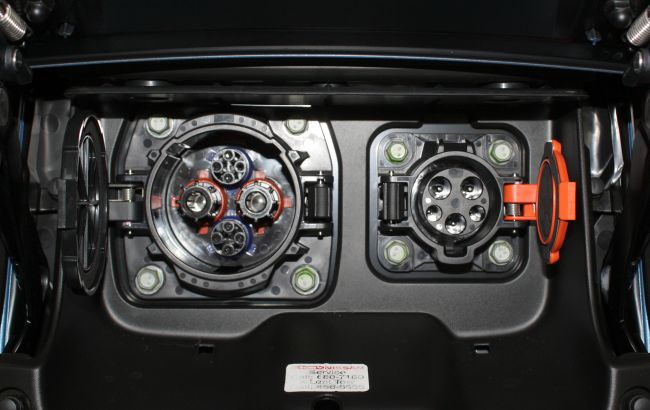 Автомобільний інвертор на 220 вольт: як вибрати кращий