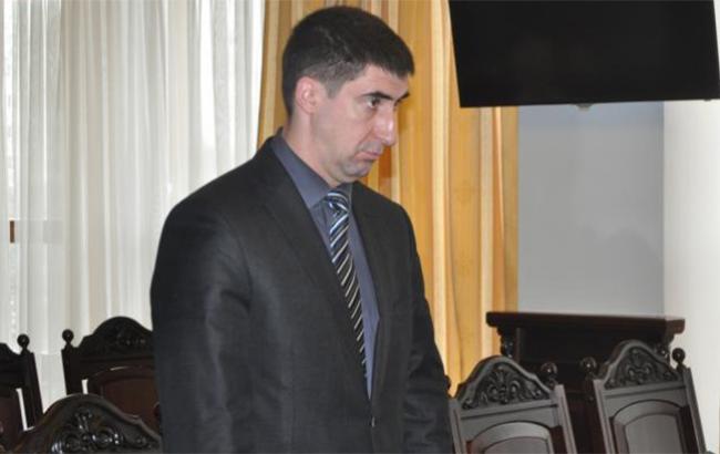 Суд назначил судье Новаку содержание под стражей с альтернативой залога