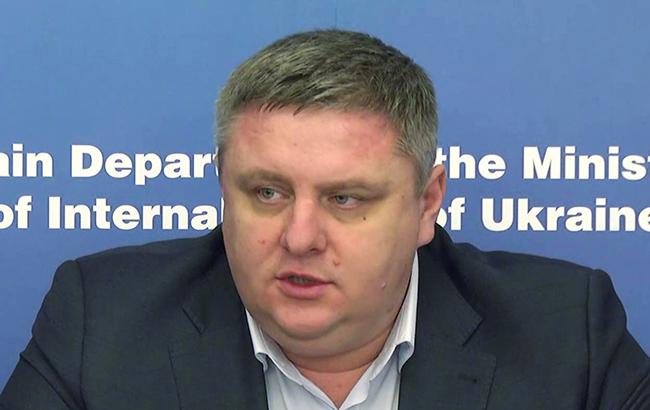 Зал заблокированного сторонниками Коханивского суда охраняет почти сотня полицейских