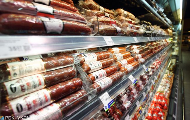 Украинцы стали есть больше мяса и фруктов и меньше хлеба