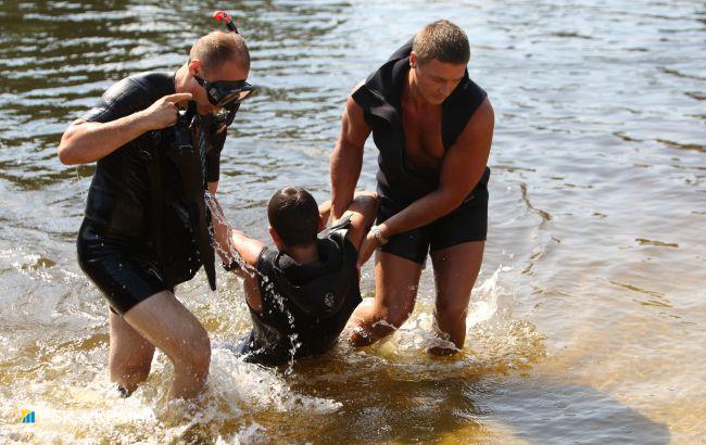 В Украине с начала лета утонуло почти 200 человек, из них 35 - дети
