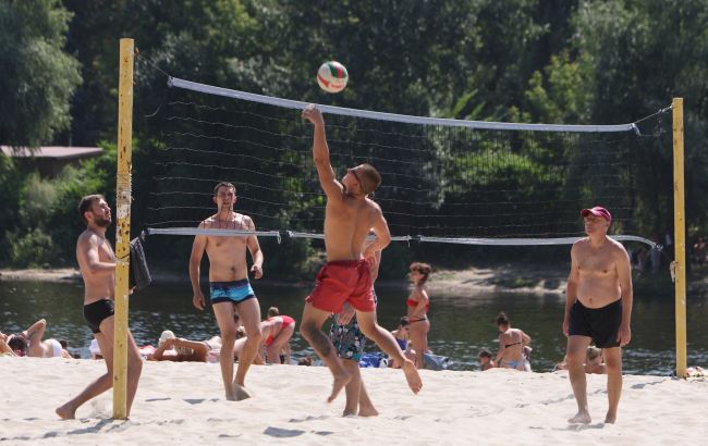 Спека до +38 та зливи з грозами: погода на тиждень