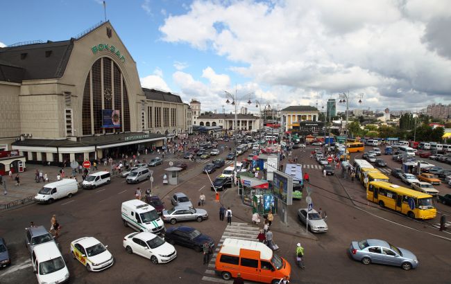 В Киеве "заминировали" Центральный ж/д вокзал