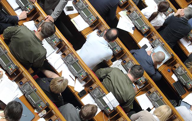 Рада уже рассмотрела 2 тысячи поправок к пенсионной реформе