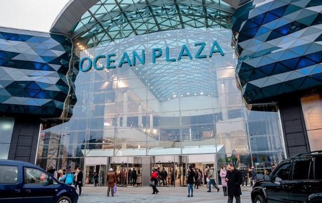 Пожар в столичном ТРЦ Ocean Plaza: видео