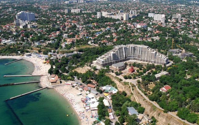 В Одесі охоронець ретсорана обстріляв відпочиваючих, поранені дві людини, - МВС