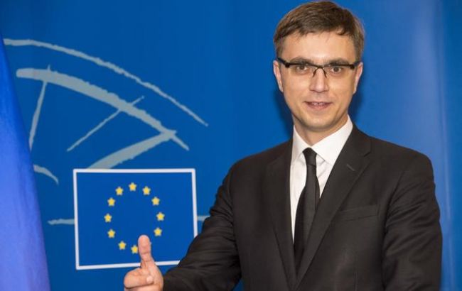 Договор Украины и США об "открытом небе" вступил в силу