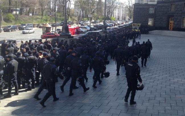 Правительственный квартал будут охранят в усиленном режиме до 17 июня