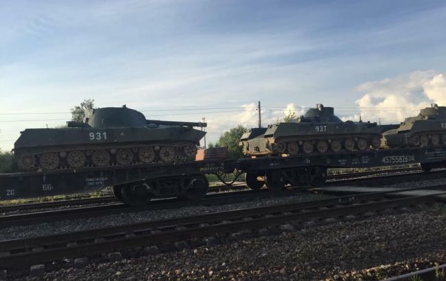 Под Дебальцево прибыл большой эшелон российской военной техники, - журналист