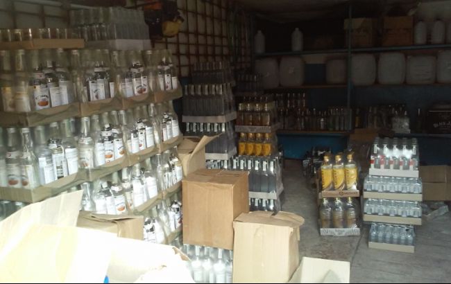 СБУ пресекла реализацию контрафактного алкоголя в Запорожской области