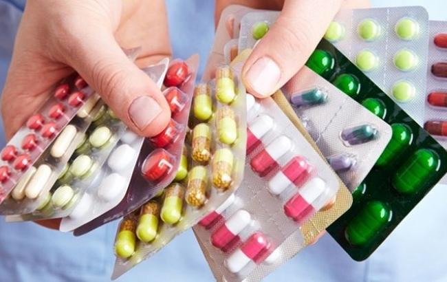 Гослекслужбу просят провести срочную проверку качества белорусских лекарств