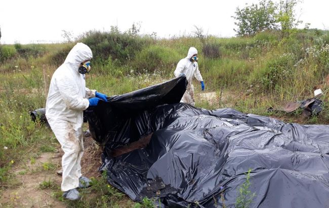 В Сумской области перезахоронили опасные ядохимикаты