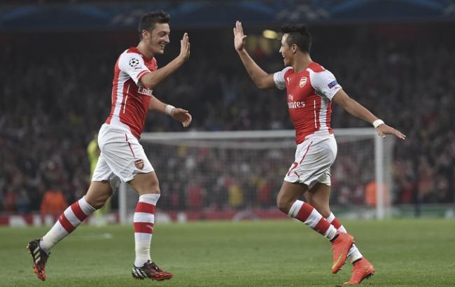 "Арсенал" предложит Санчесу и Озилу рекордные контракты