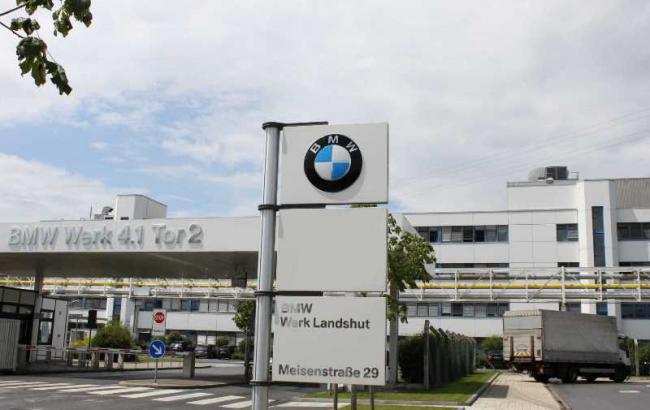В Германии загорелся завод BMW в Баварии
