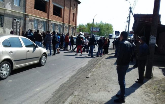 На Закарпатье перекрывали трассу с требованием открыть рынки
