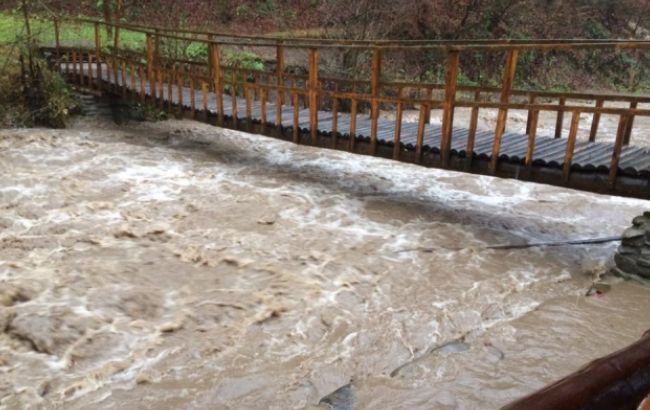 В Закарпатской области фиксируют крупнейший за 10 лет паводок