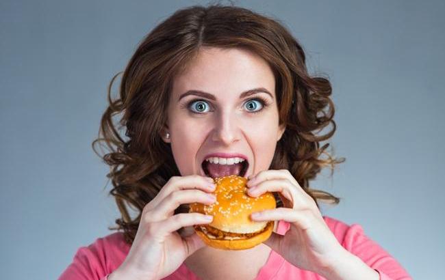 Из-за них ты не худеешь: продукты, которые повышают аппетит