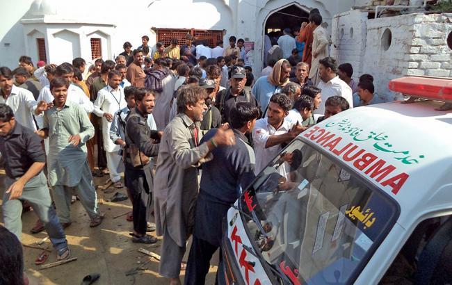 Взрыв в Пакистане: количество жертв возросло до 80