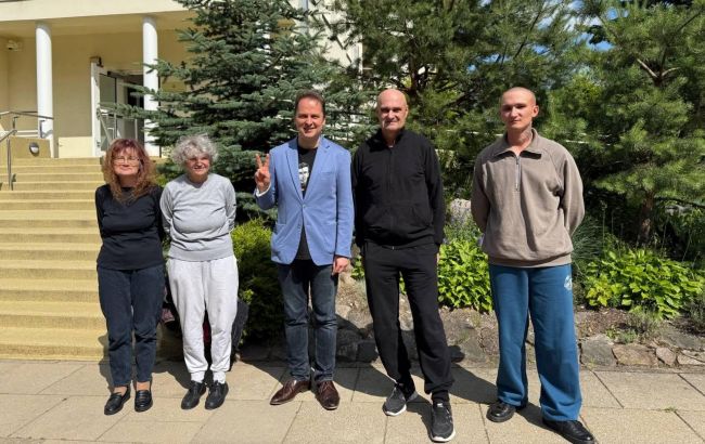 Лукашенко звільнив 14 білоруських політв'язнів: список