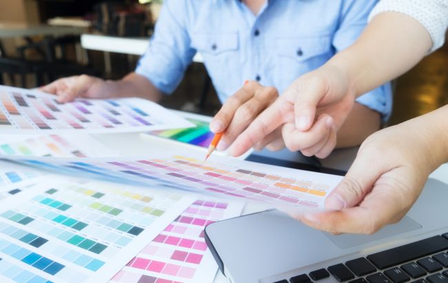 В институте Pantone назвали цвет 2022 года: такой оттенок был создан впервые