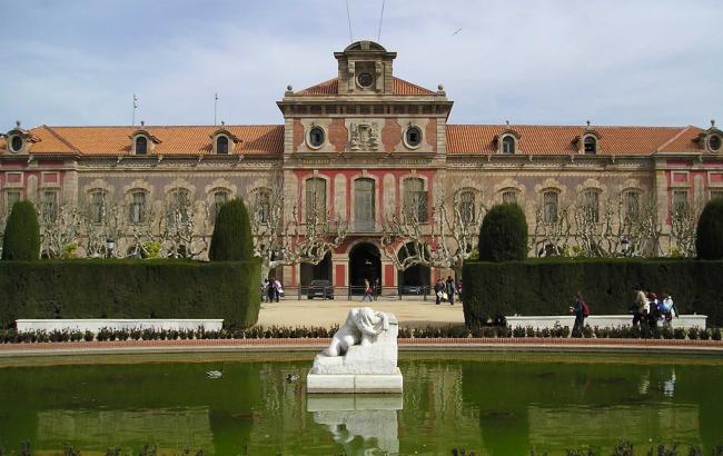 Парламент Каталонии одобрил резолюцию об отделении от Испании