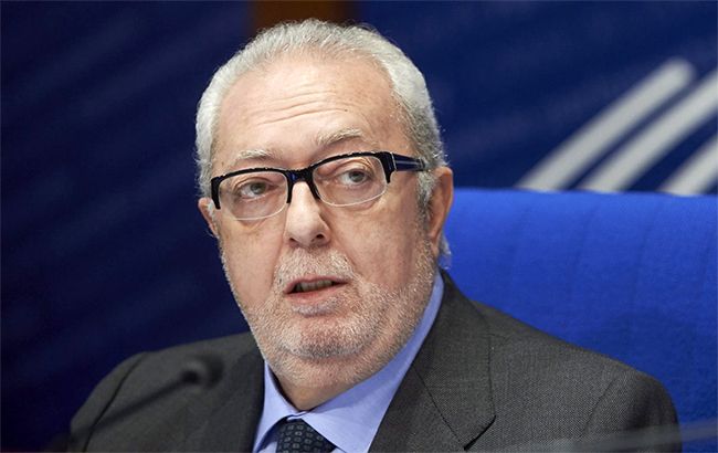 Президент ПАСЕ Аграмунт пообещал приложить усилия к диалогу с Россией