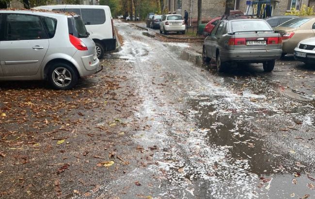 В Харькове улицы покрылись пеной: местные жители в недоумении