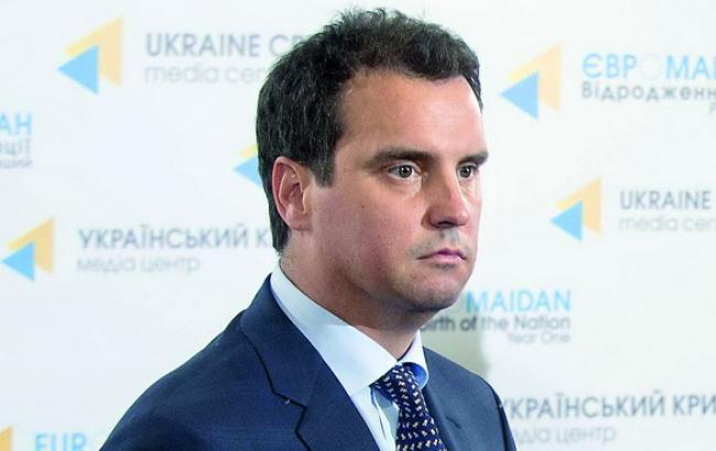 Абромавічус закликав до спрощення роботи апарату Кабміну