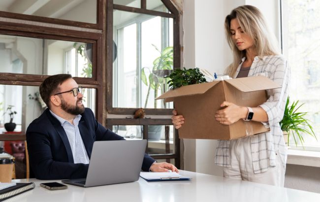 Боїтесь потрапити під скорочення під час війни? Ось кого точно не звільнять