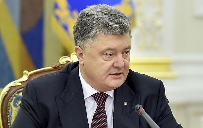 Порошенко на встрече с Меркель заявил об отсутствии альтернативы минскому процессу