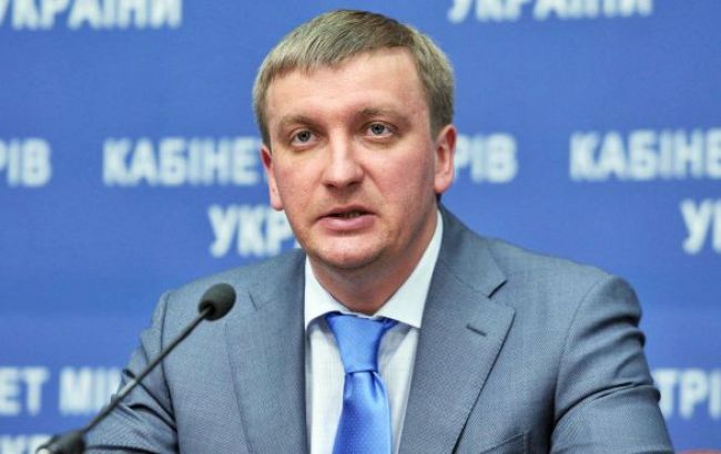 Петренко ходатайствует о переносе рассмотрения в КСУ дела по закону о люстрации