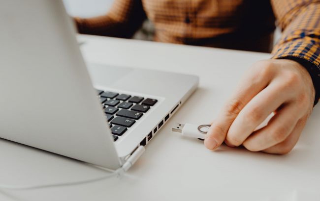 Як довго може зберігатися інформація на USB-флешці: відповідь вас здивує