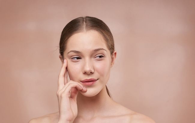 Омолаживающая маска для лица на основе фитоэстрогенов: эффективный рецепт