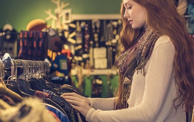 Стиліст назвала 10 речей, з якими давно пора розпрощатися