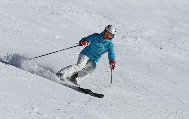 Значительно дешевле, чем в Буковеле: названы самые доступные курорты для лыжников в Украине