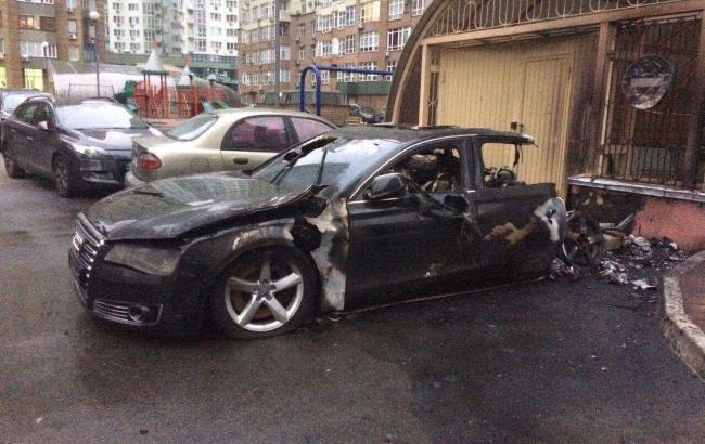 Правоохранители выясняют причины возгорания авто водителя экс-главы МИУ Пивоварского