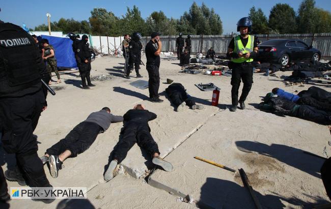 Полиция задержала около 40 участников конфликта на Осокорках