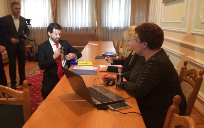 Документы в ЦИК подал еще один потенциальный кандидат