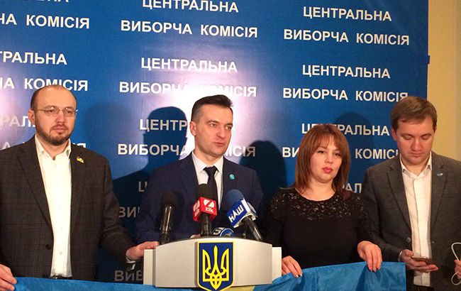 Кандидат от "Силы людей" подал документы в ЦИК