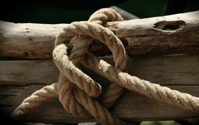 Про матір не подумав: жінка знайшла бездиханне тіло сина в недобудові Києва